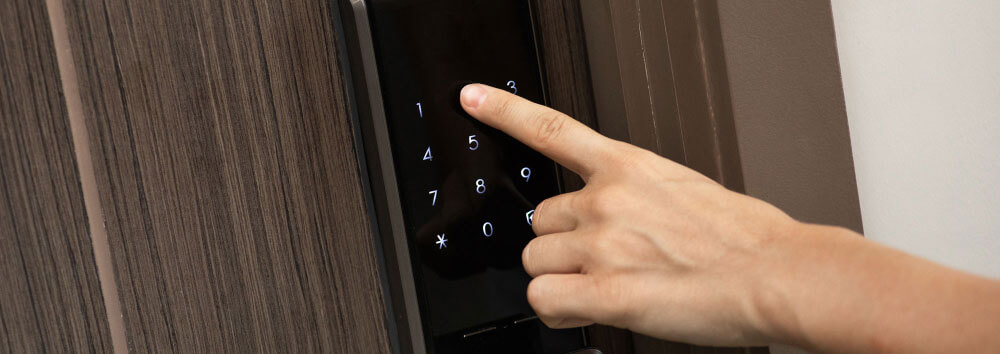 door lock without handle